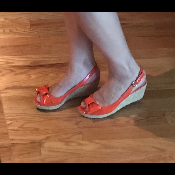 Shoes - Picture 3 of 4